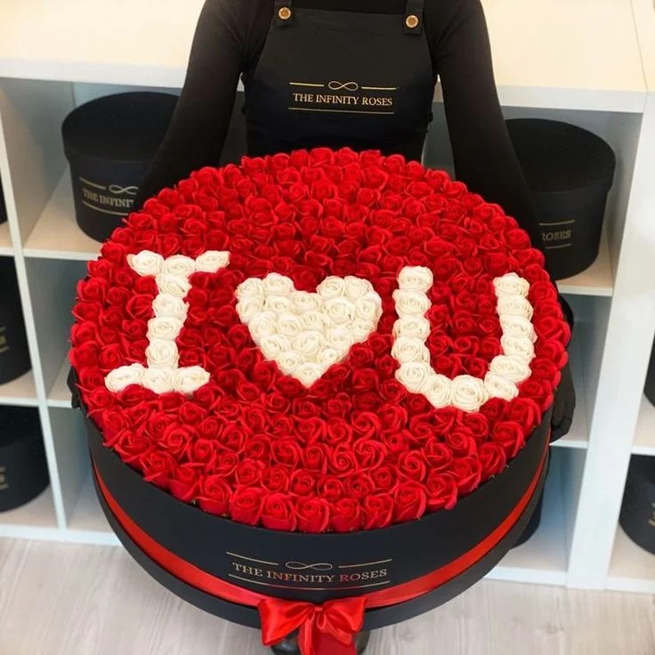 Red and white rose heart shape luxury flower box for Valentine and romantic occasions
