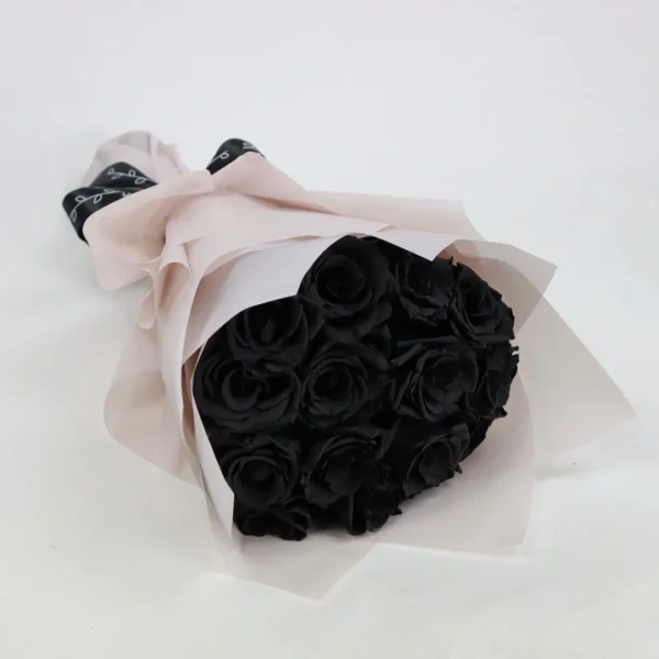 15 Pcs Black Roses Bouquet