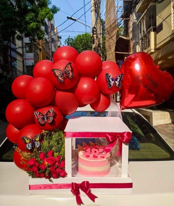 Cake Tray With Flowers & Balloon Decor