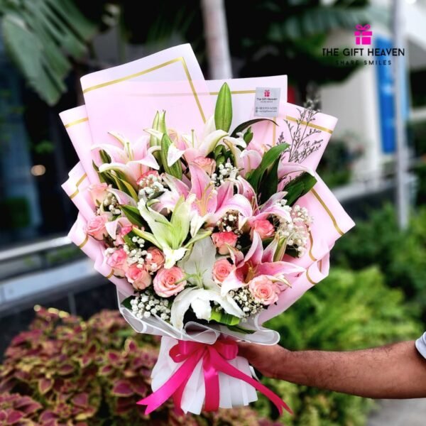Luxury Lily & Rose Flower Bouquet with Baby’s Breath