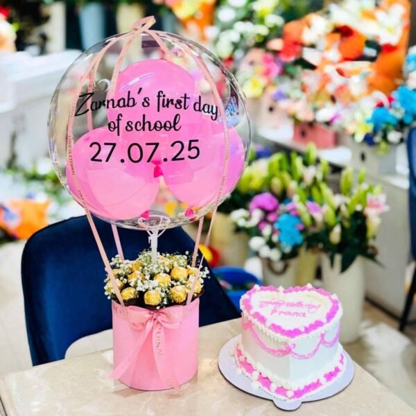 cake with balloon bouquet