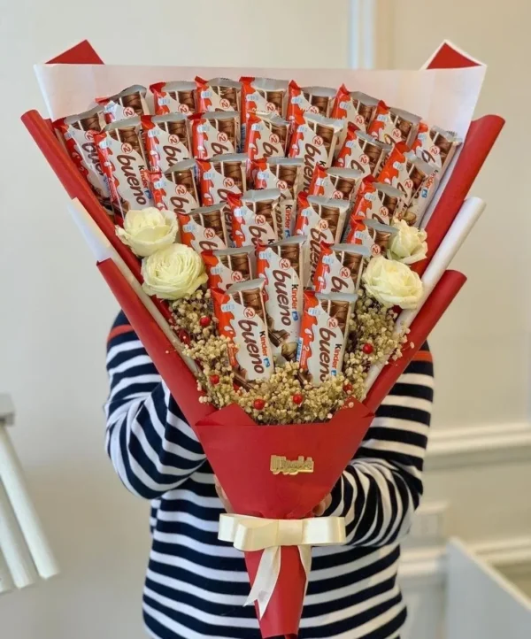 Kinder Bueno Bouquet with White Roses