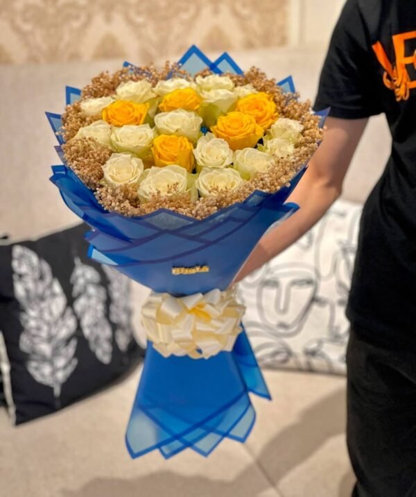 Vibrant Yellow & white Rose Bunch