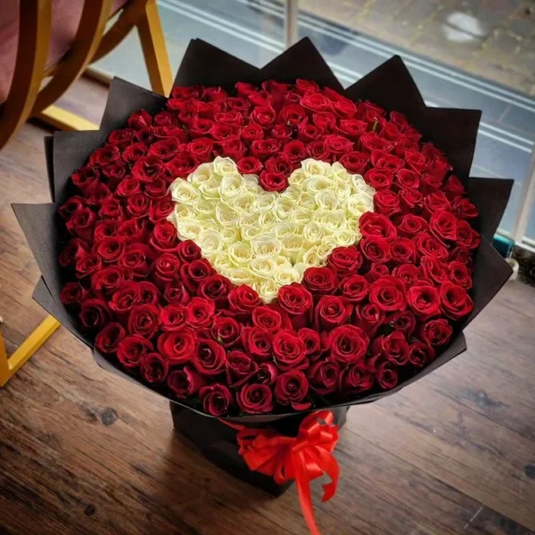 Luxury 500 Red & White Roses Bouquet