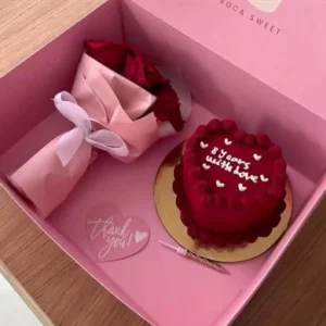 Simple Cake and Flower Box