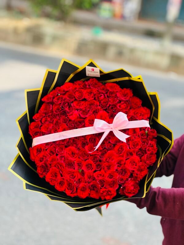 100 Premium Natural Red Roses Bouquet